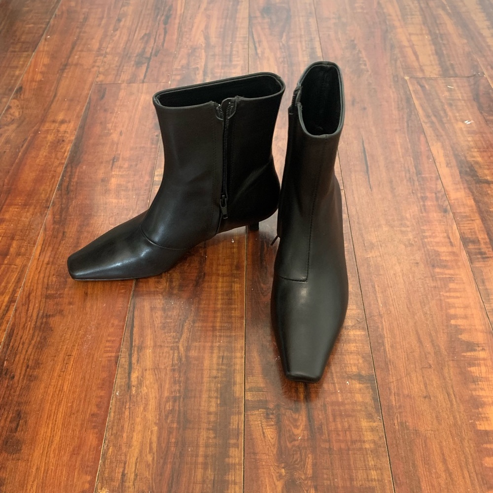 Toteme ankle boots